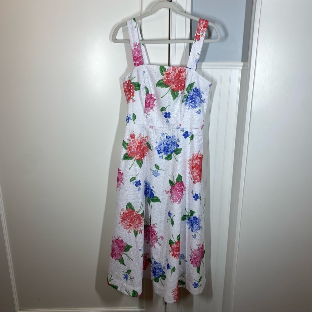 Draper James Josephine Love Circle Dress in Printed Hydrangea size 2 midi eyelet - Picture 2 of 9